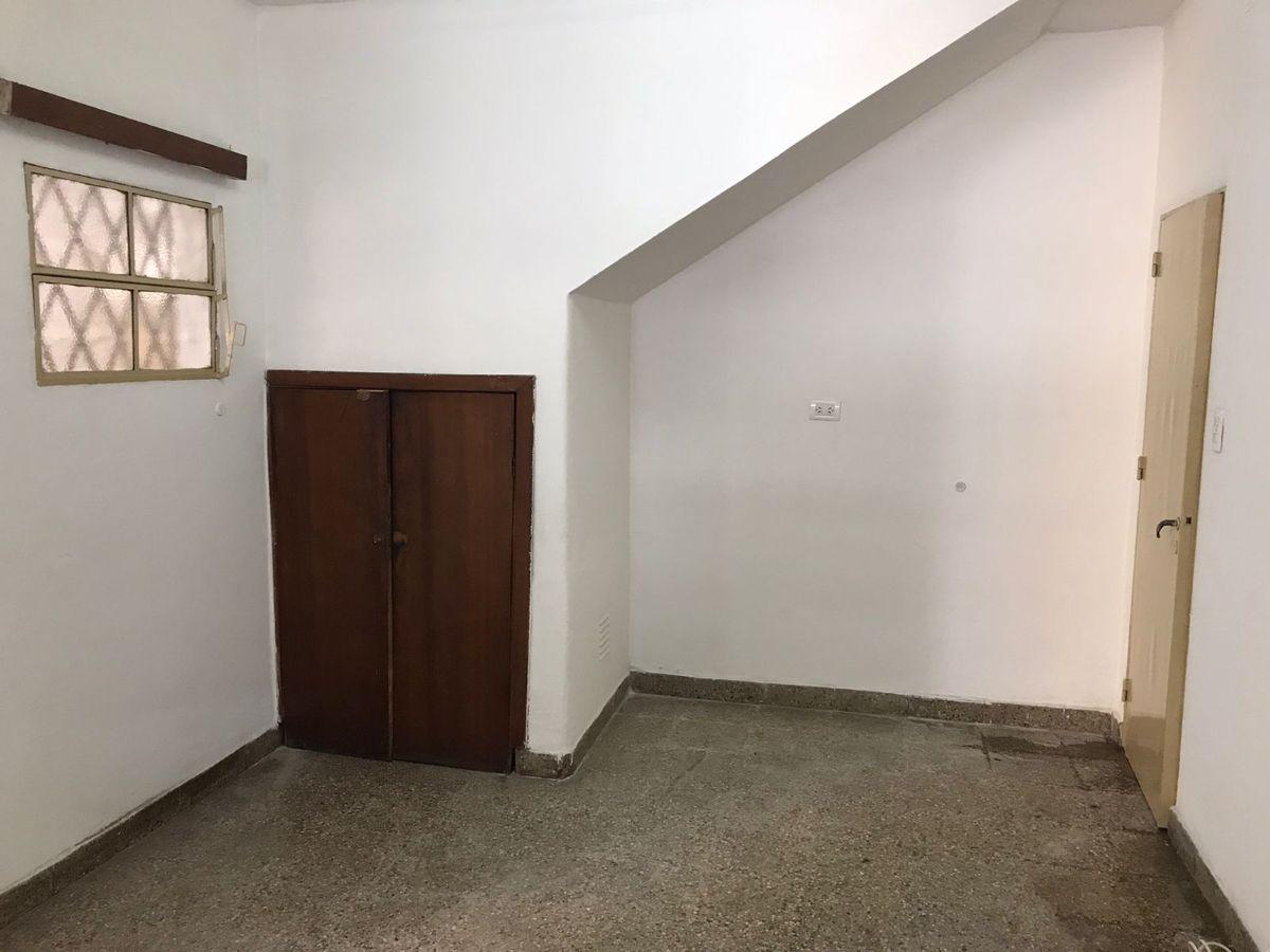 Foto de VENDO CASA 3 DORM + CASA 1 DORM + GALPON VILLA CABRERA, imagen 3