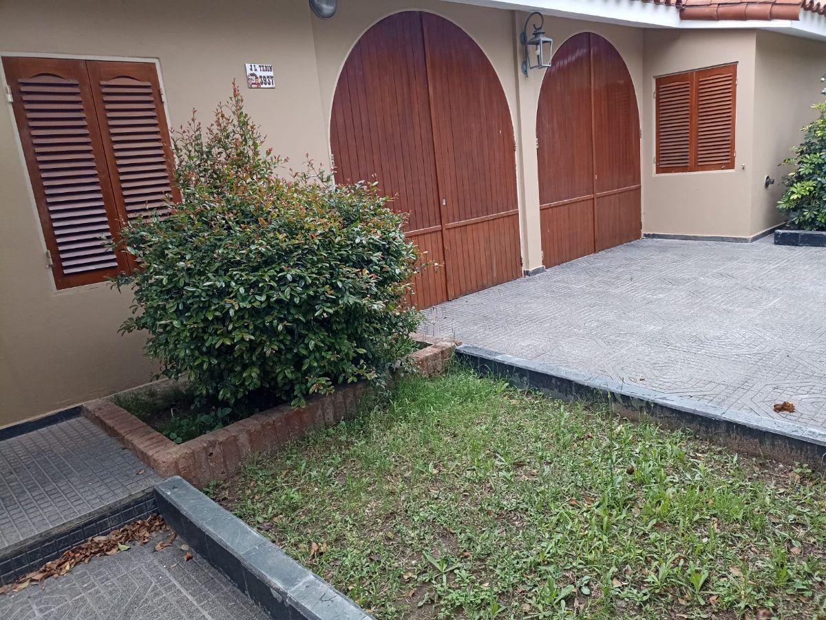 Foto de Casa de 310 m² con 4 dormitorios en alquiler en Urca, imagen 2