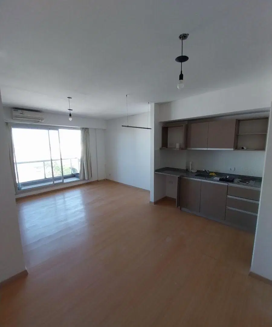 Excelente Monoambiente 8 piso al frente. Muy Luminoso. 1