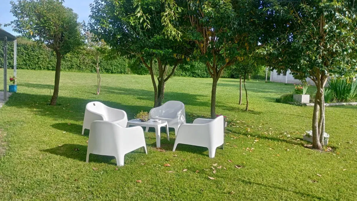 Gran predio de 2495 m2 en venta: Casa principal + dos cabañas + casa en fondo + pileta 2