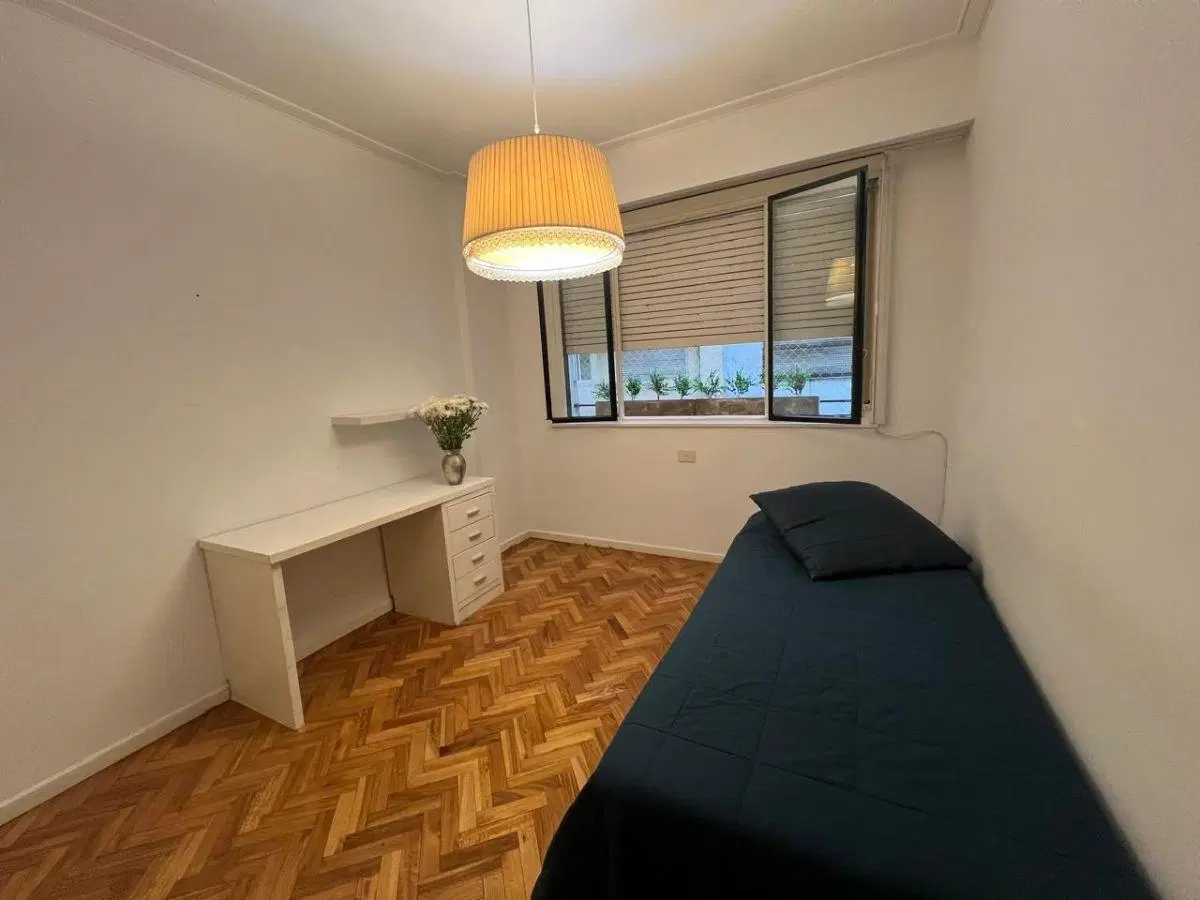 Piso de 152 mts ubicado en pleno Recoleta muy luminoso y con excelentes vistas a un Jardín 4