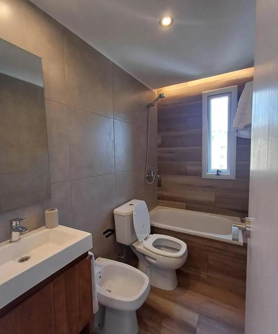 Departamento en Luis Agote 5