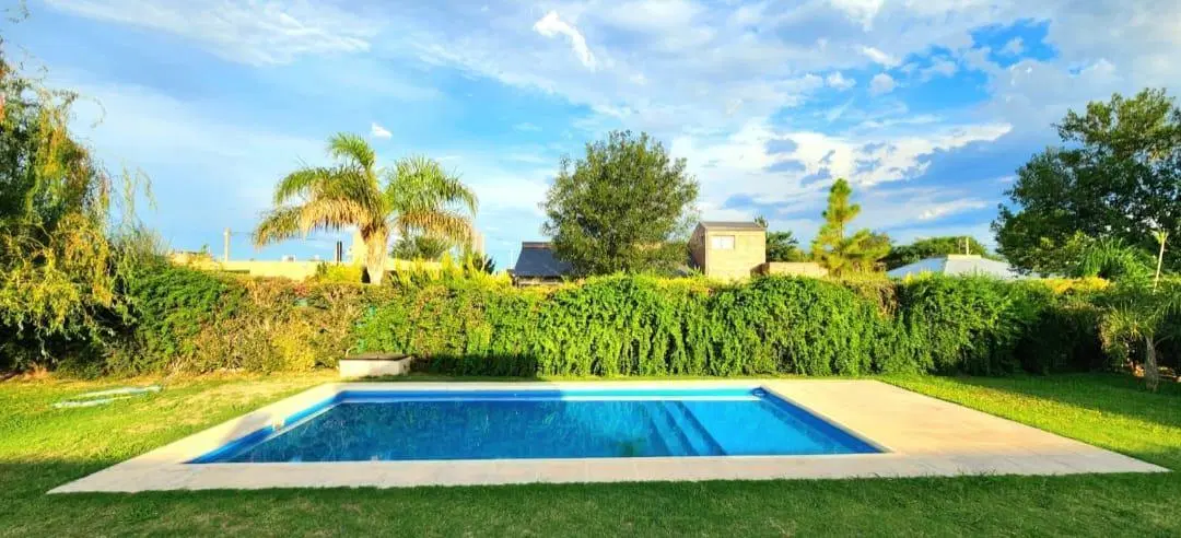 ALQUILER/VENTA Casa 200mt2 - Parque 1450mt2- Funes Town 3