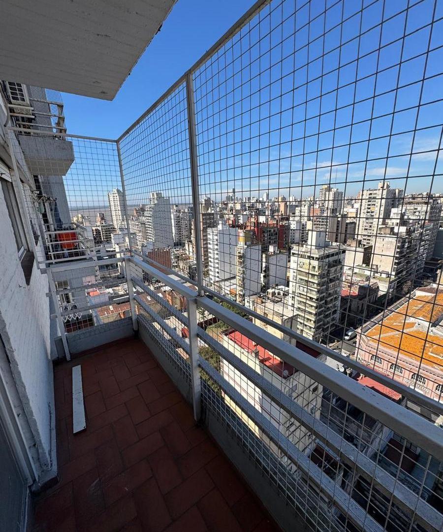 Foto de Alquiler Mitre 300 - Departamento en Parque España, imagen 1