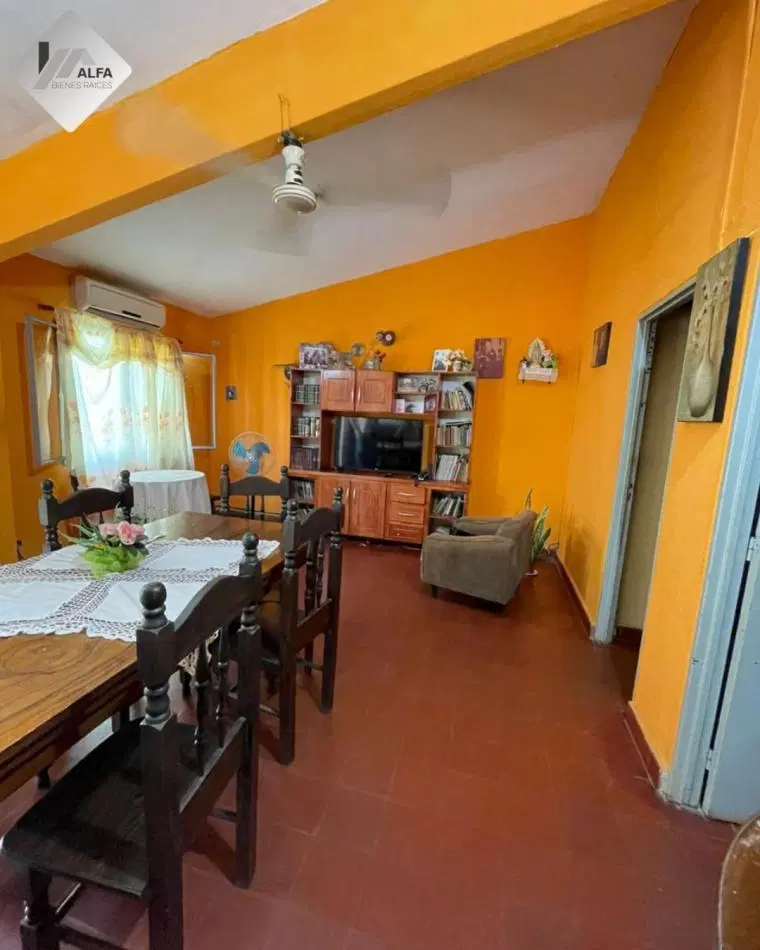 CASA EN VENTA (BARRIO YACYRETA) 1