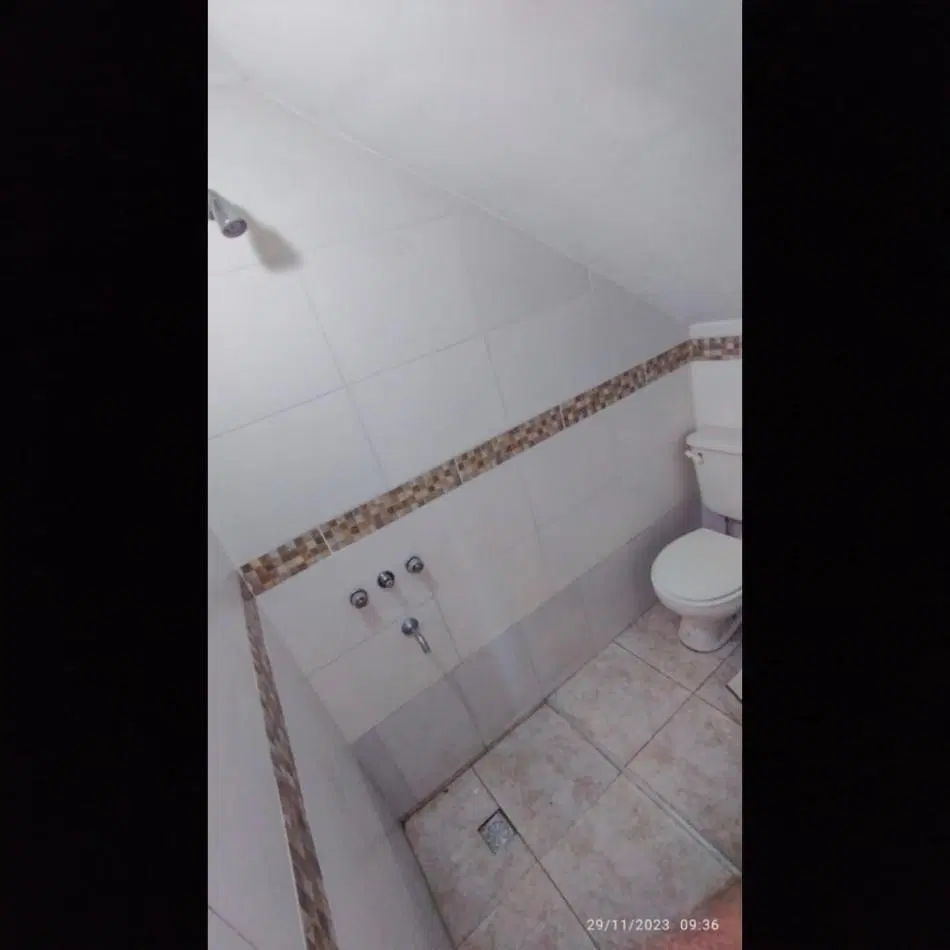 ALQUILO MONOAMBIENTE 5