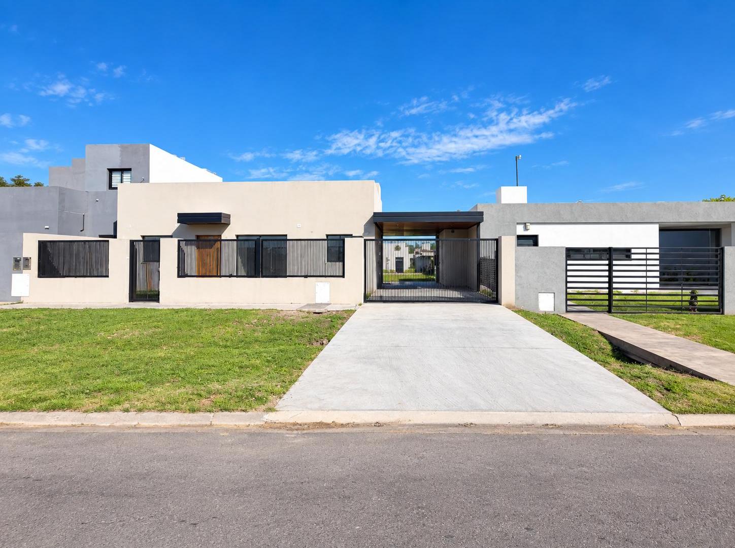 Foto de Venta Casa a estrenar, Funes Don Mateo, pileta, 3 dormitorios, 2 baños, imagen 2