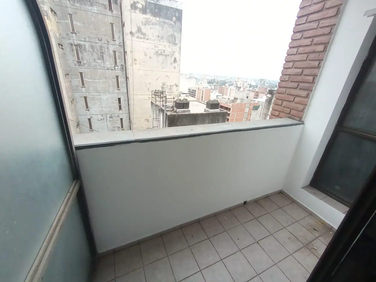 DEPTO 1 DORMITORIO - BV ILLIA N° 329 - BALCON - A MTS DE BV CHACABUCO 2