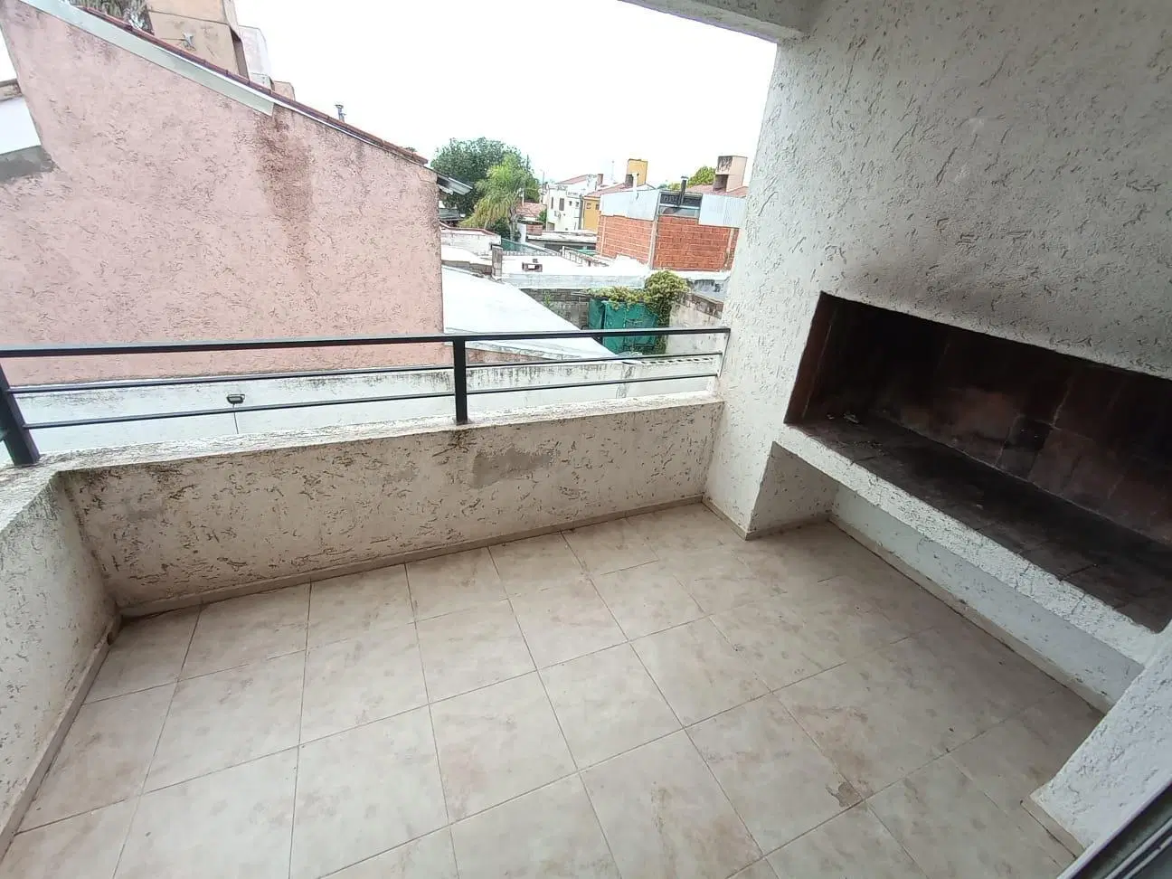 DEPTO 2 DORM + COCHERA - BALCON ASADOR - VIGILANCIA - B° MATIENZO 3