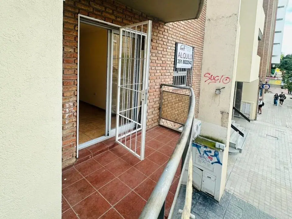 DEPTO 1 DORMITORIO - BALCON -  AV AMBROSIO OLMOS N° 900 - NVA CBA! 5
