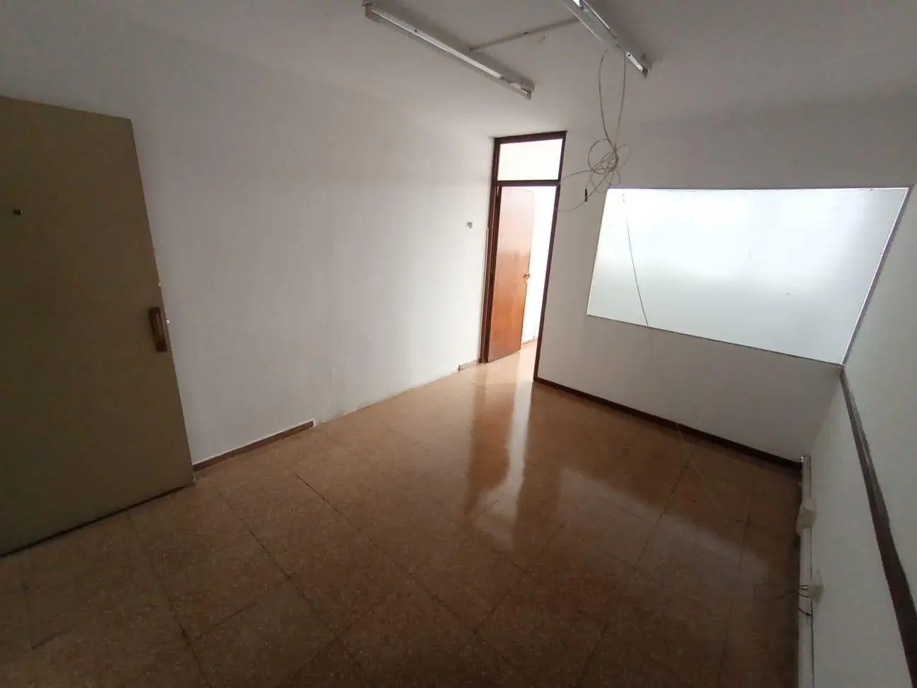ALQUILER - OFICINA + PRIVADO - ITUZAINGO N° 94 - B° CENTRO 3