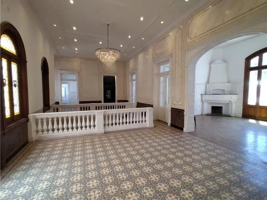 CASONA COLONIAL REMODELADA – USO COMERCIAL – +12 AMBIENTES – B° CENTRO 4
