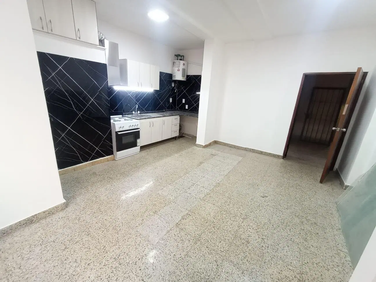 DEPTO 1 DORMITORIO - A ESTRENAR - 100 % ELECTRICO - ITUZAINGO N° 45 5