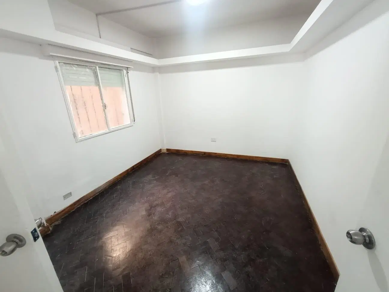DEPTO 1 DORMITORIO - A ESTRENAR - 100 % ELECTRICO - ITUZAINGO N° 45 3