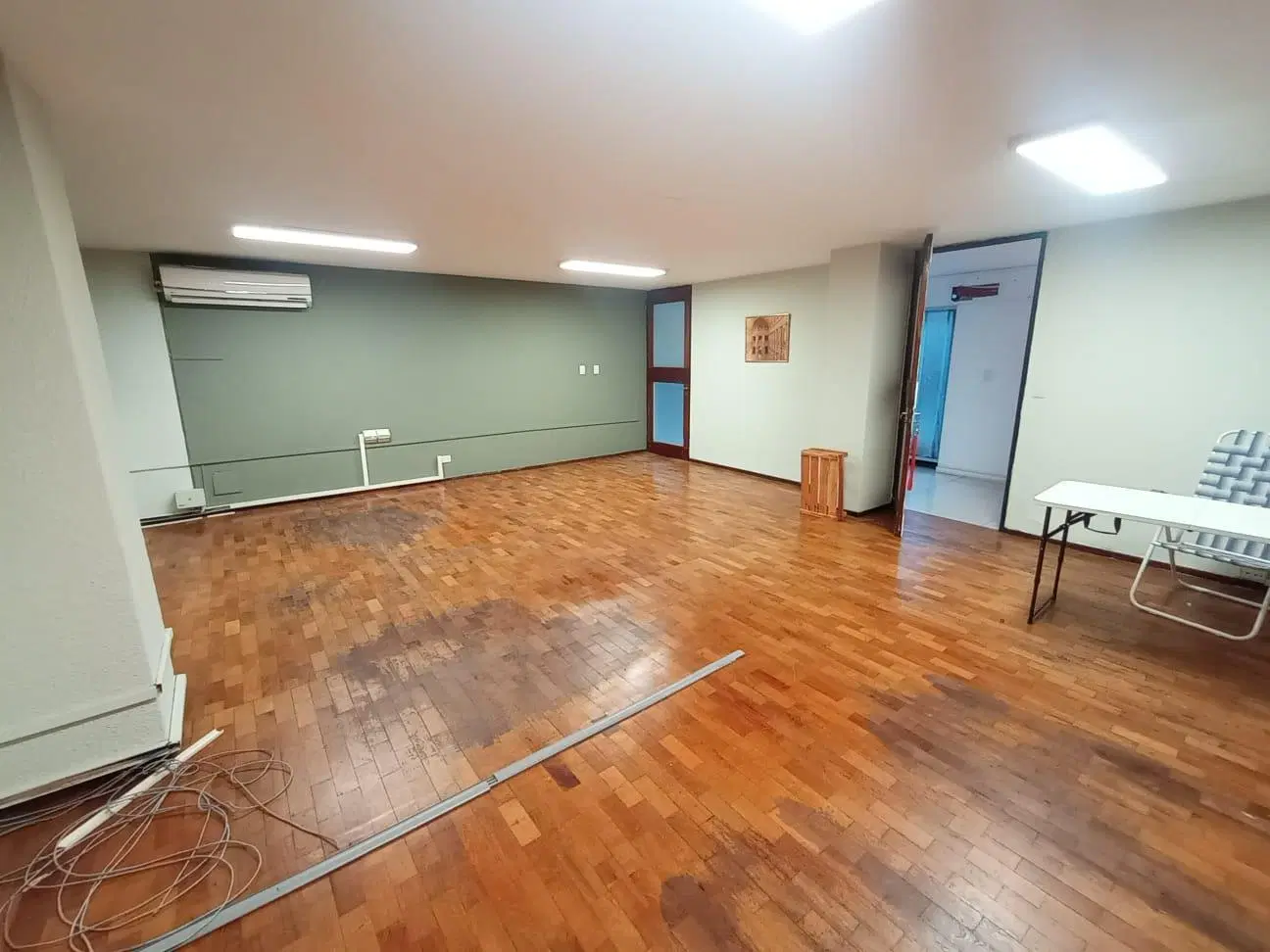 OFICINA 45 M2 .- EDIFICIO BOLSA DE COMERCIO - R. DE SANTA FE 231 2
