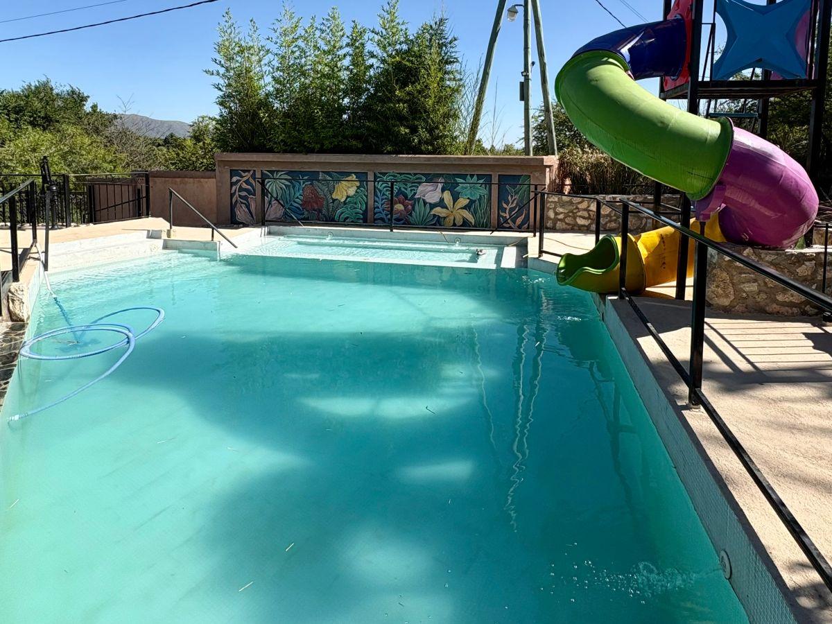 Foto de Complejo en venta, 4 cabañas, pileta, SUM, Cosquín, a minutos de Carlos, imagen 3