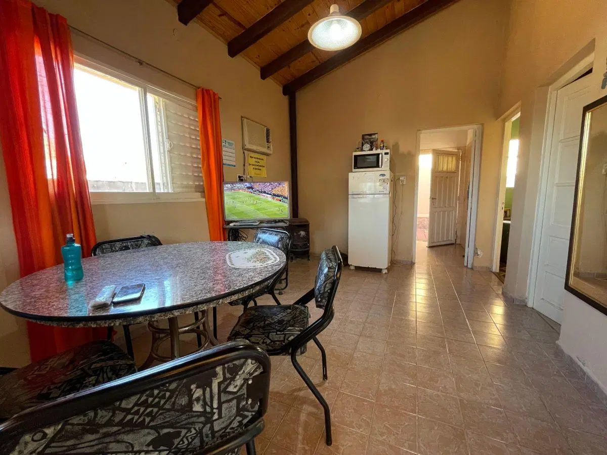 Casa con departamento en venta en Cosquín, cerca del centro y del río, terraza y vista a las sierras 2