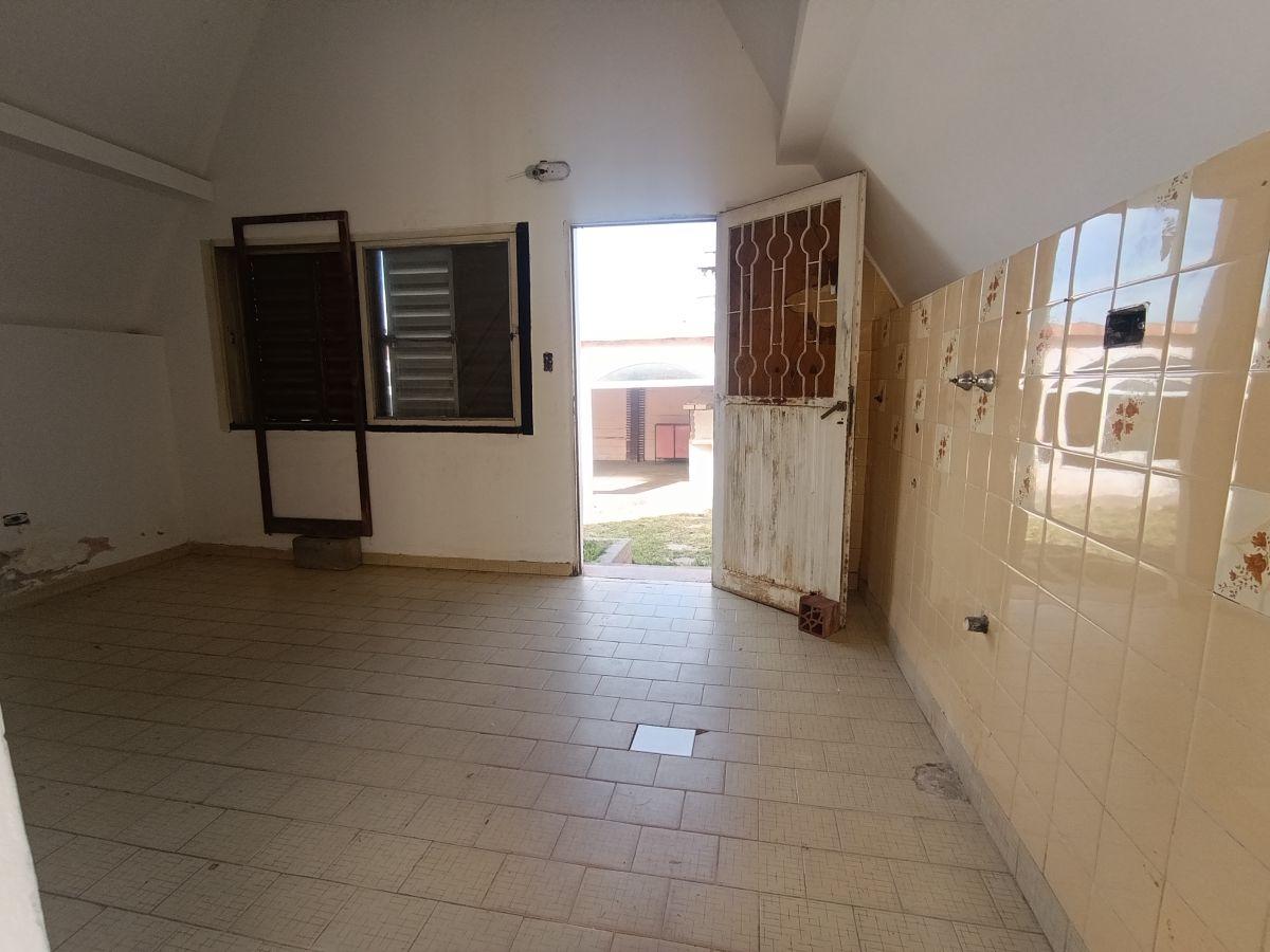 Foto de CASA EN VENTA, 3 DORMITORIOS, A TRES CUADRAS DE LA RUTA, COLEGIOS, imagen 2