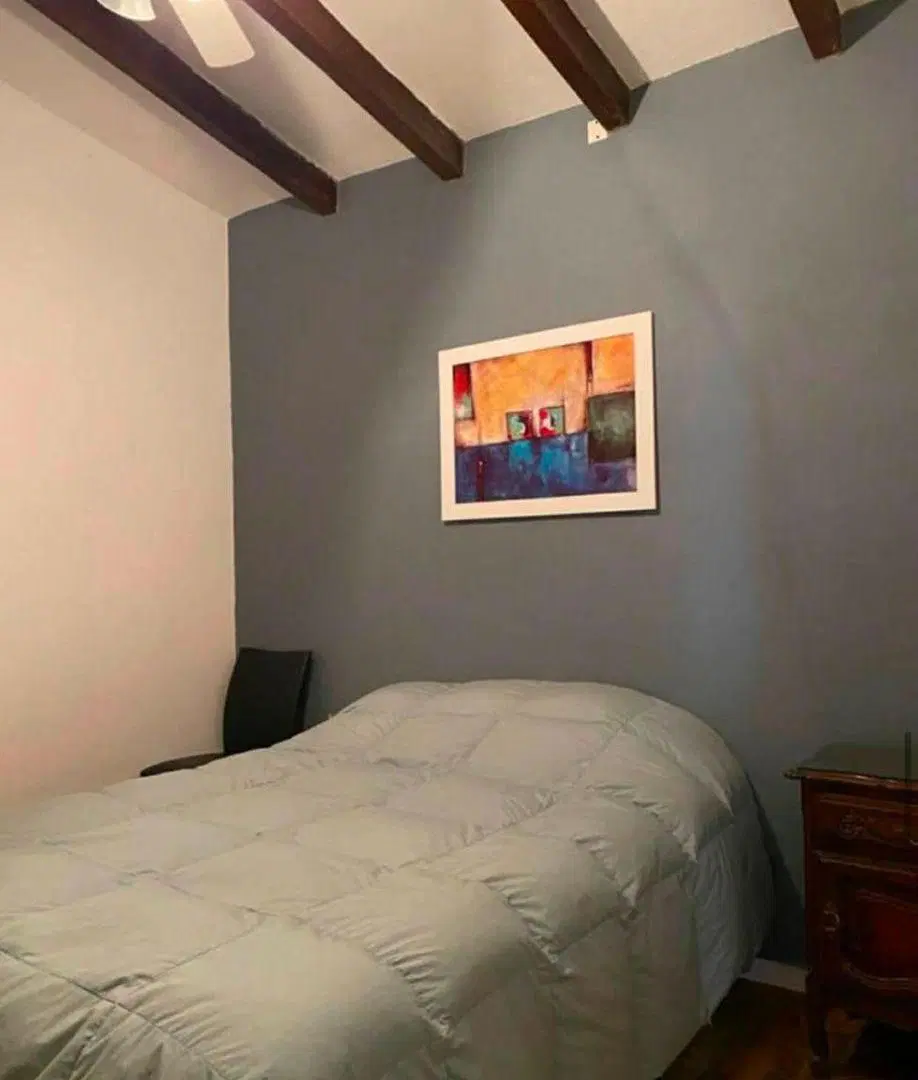 Casa de 3 dorm, 750m2 de terreno 15x50, galeria grande, a 5 cuadras del centro, gas nat, cloacas. 5