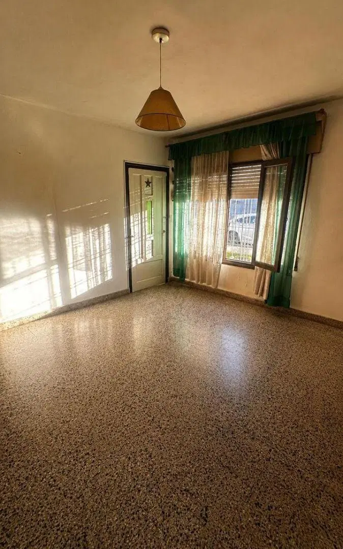 OPORTUNIDAD SE VENDE PROPIEDAD-2 UNID.-COHERA-PATIO-PILETA-B° ROSEDAL 2