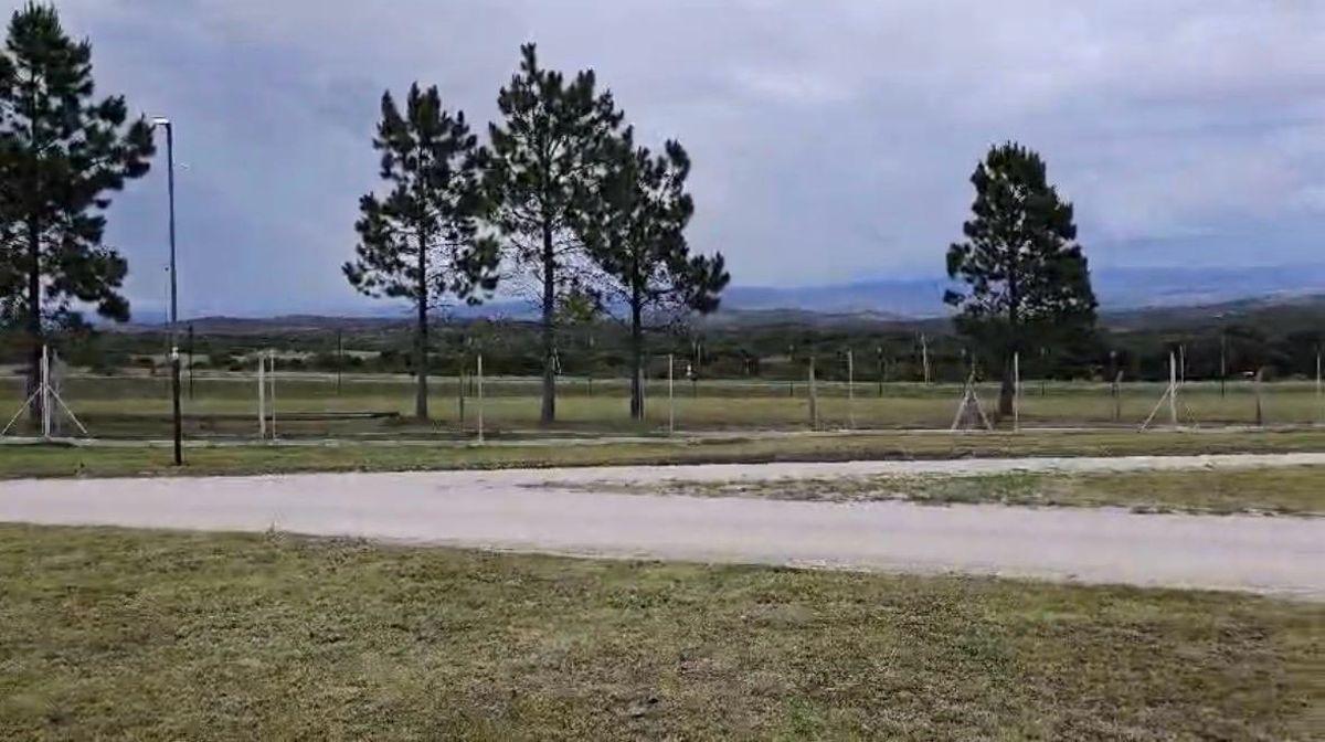 Foto de OPORTUNIDAD UNICA !! LOTE EN PUERTO DEL AGUILA - LOS REARTES - 1200 MTS., imagen 2