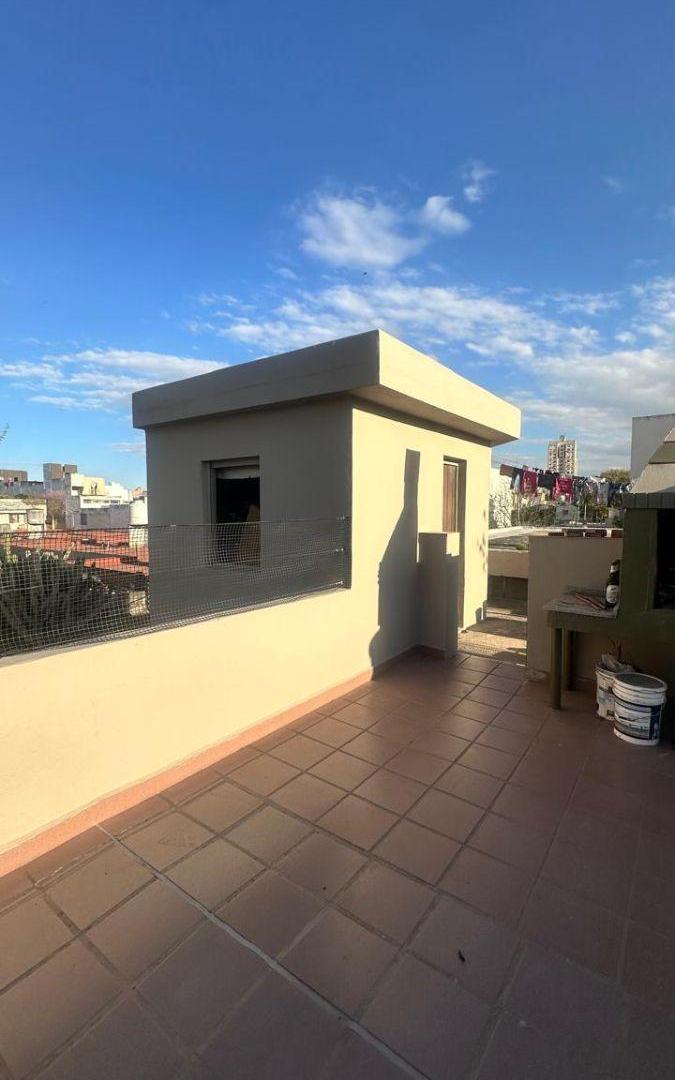Foto de SE VENDE CASA - 4 DORMITORIOS -2 BAÑOS - TERRAZA C/ASADOR - BALCON, imagen 5