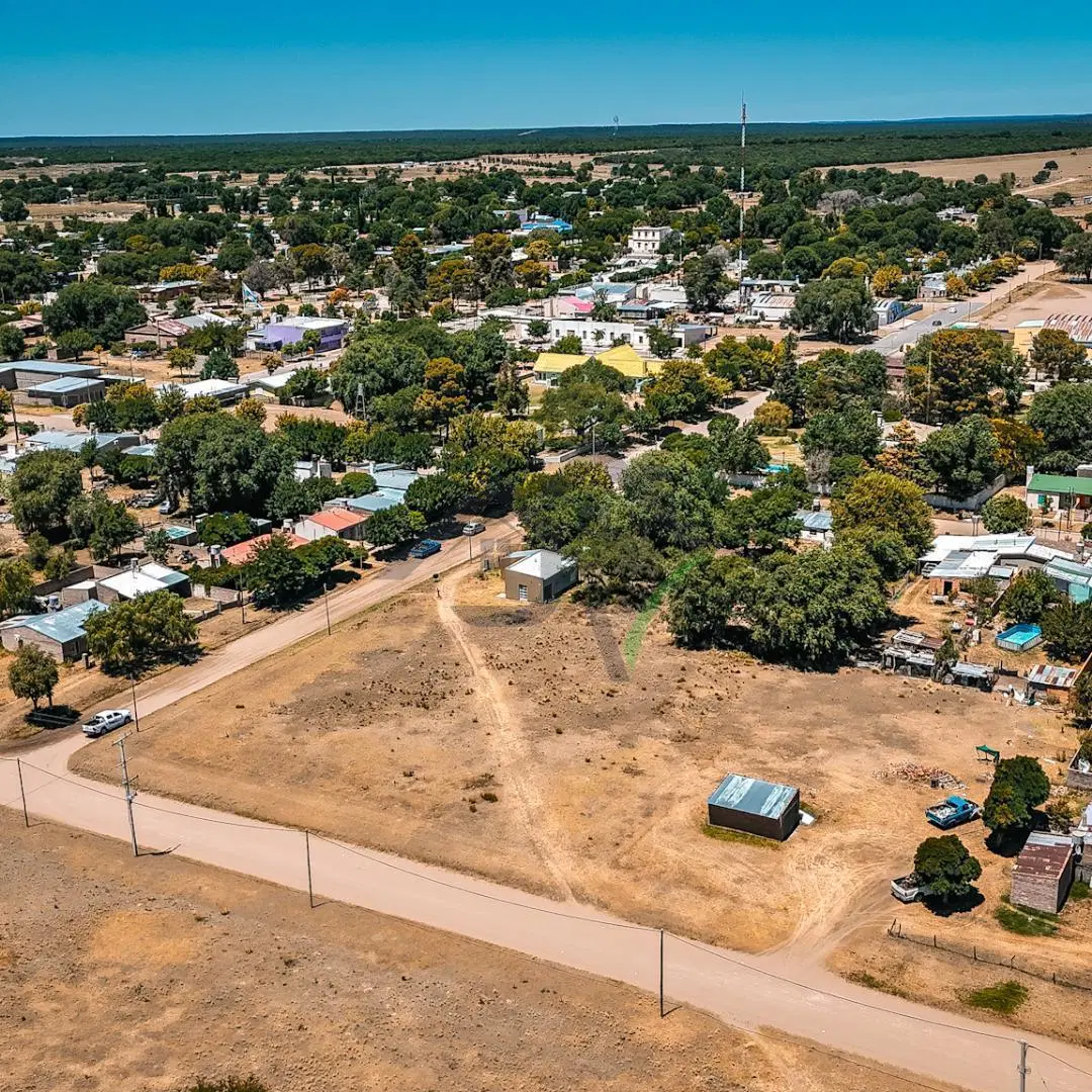 Amplio Terreno en Venta - Telén 3