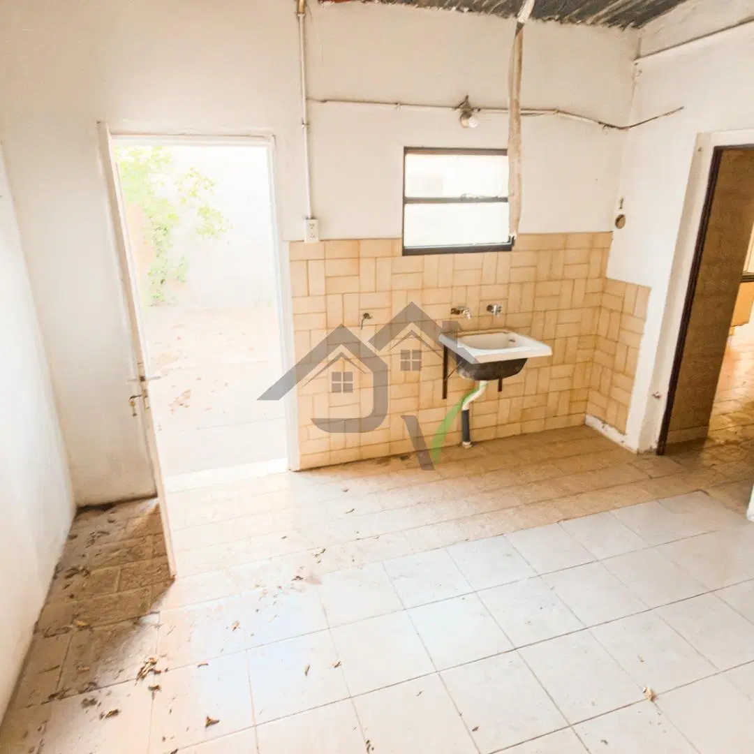 Vivienda Centrica en Venta en WINIFREDA 8