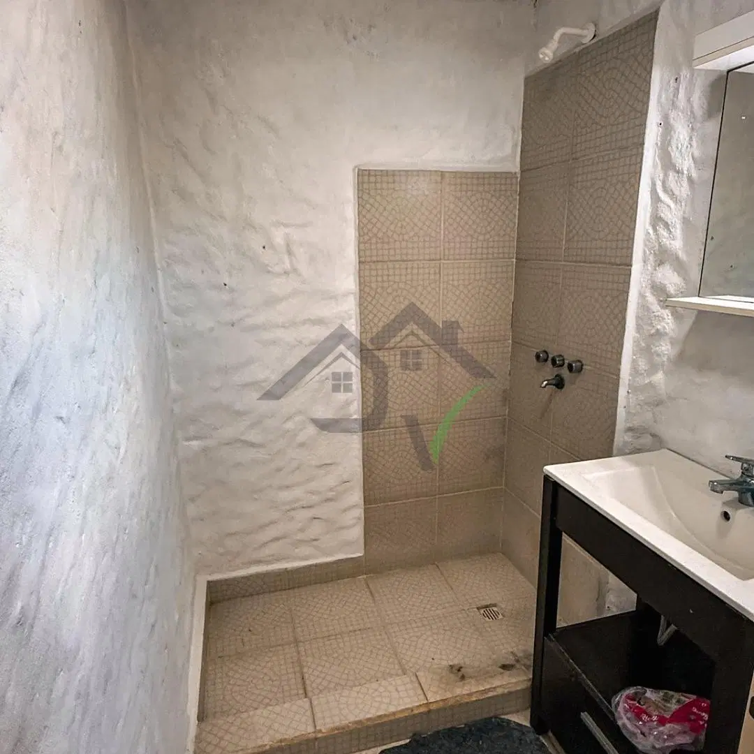 Propiedad centrica en Venta en Luan Toro 5
