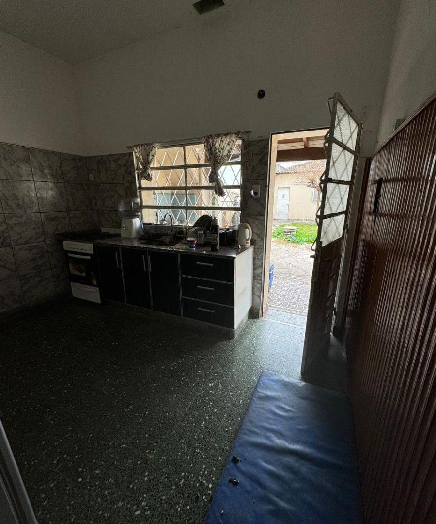 Foto de "ALQUILER" CASA LOTE PROPIO 3 AMB C/COCHERA, QUINCHO, FONDO Y TERRAZA, imagen 5