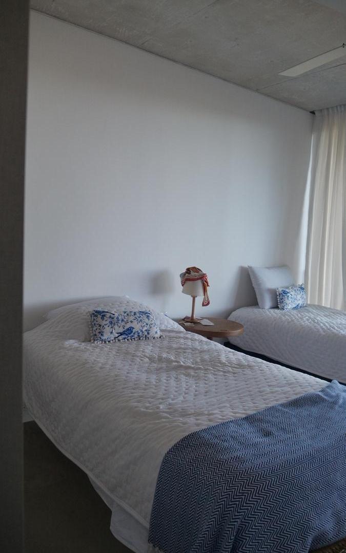 Foto de Venta Casa a Estrenar sobre Laguna Blanca 4 Suites + Amenities VIP, imagen 5
