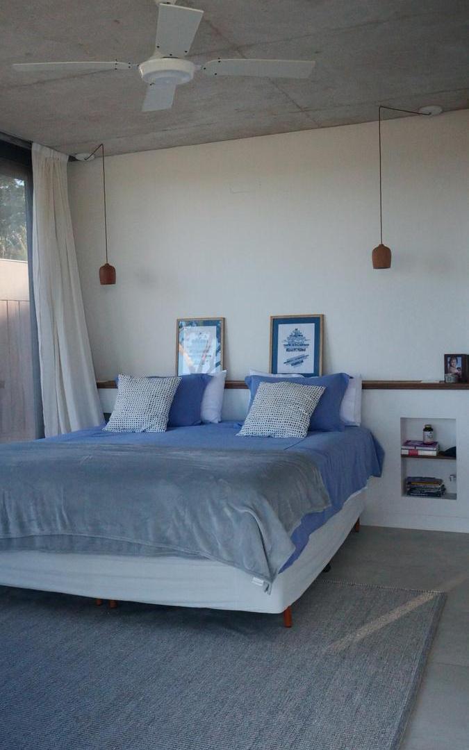 Foto de Venta Casa a Estrenar sobre Laguna Blanca 4 Suites + Amenities VIP, imagen 3