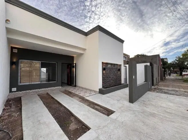 Casa Refaccionada a Nuevo. 3 Ambientes con Suite, Patio y Terraza 3