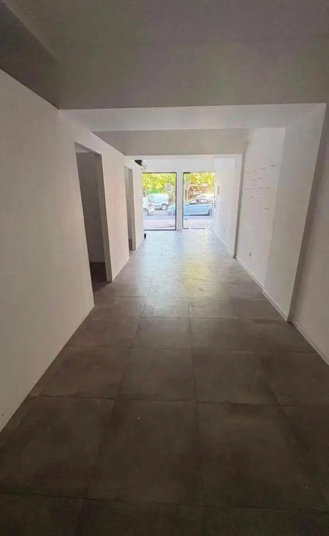 Alquiler de local en zona exclusiva del centro de Ituzaingo Norte 3