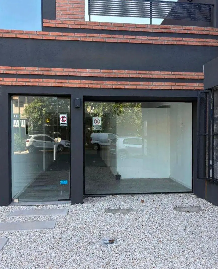 Alquiler de local en zona exclusiva del centro de Ituzaingo Norte 6