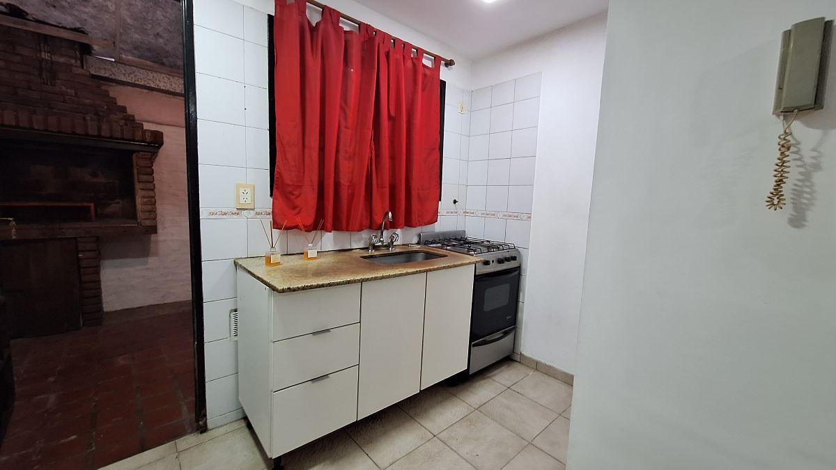 Foto de Dúplex de 2 ambientes y medio en alquiler — Villa Luzuriaga, San Justo, imagen 2