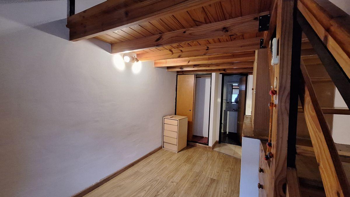 Foto de Dúplex de 2 ambientes y medio en alquiler — Villa Luzuriaga, San Justo, imagen 3