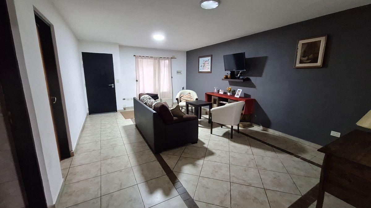 Foto de Oportunidad Única: Lote con 2 Viviendas en Villa Ariza, Ituzaingó, imagen 5