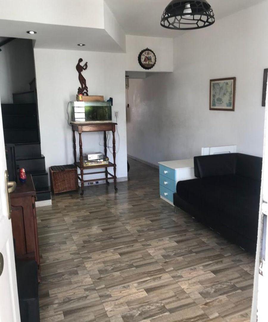Foto de Dúplex de 3 ambientes Apto Crédito en excelente estado, imagen 5