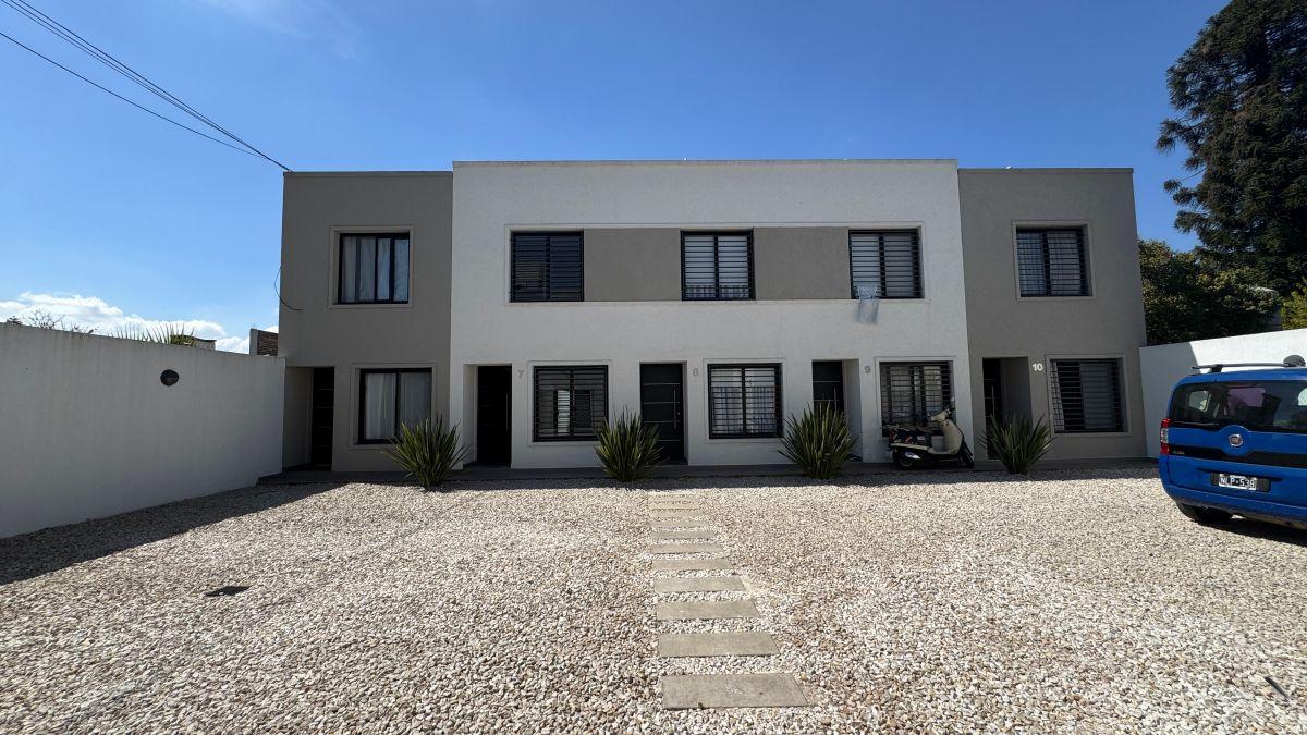 Foto de Dúplex en Condominio Cerrado – Ituzaingó Norte, imagen 4