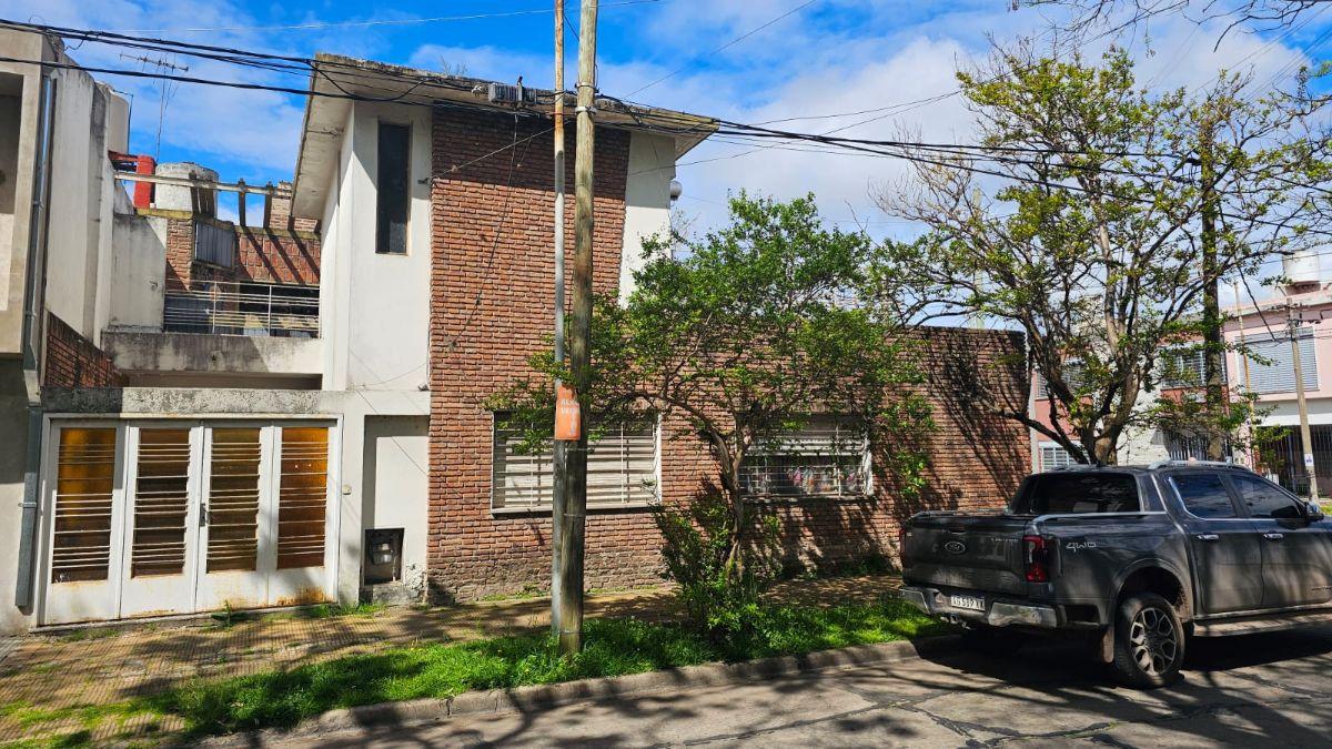 Foto de Venta de casa en barrio Guemes Haedo norte, imagen 1