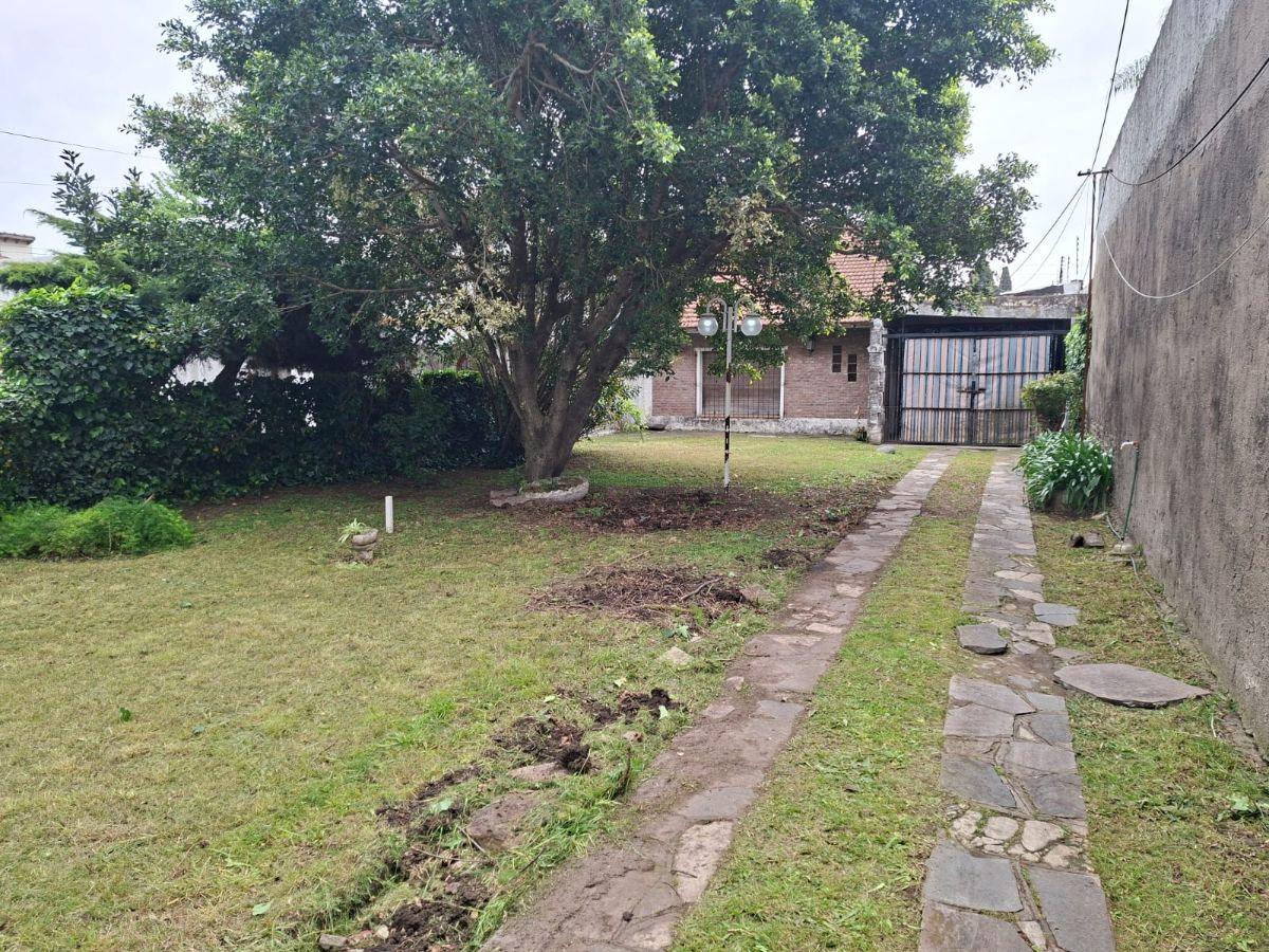Foto de Casa a reciclar con potencial enorme en Ituzaingó Norte, imagen 1