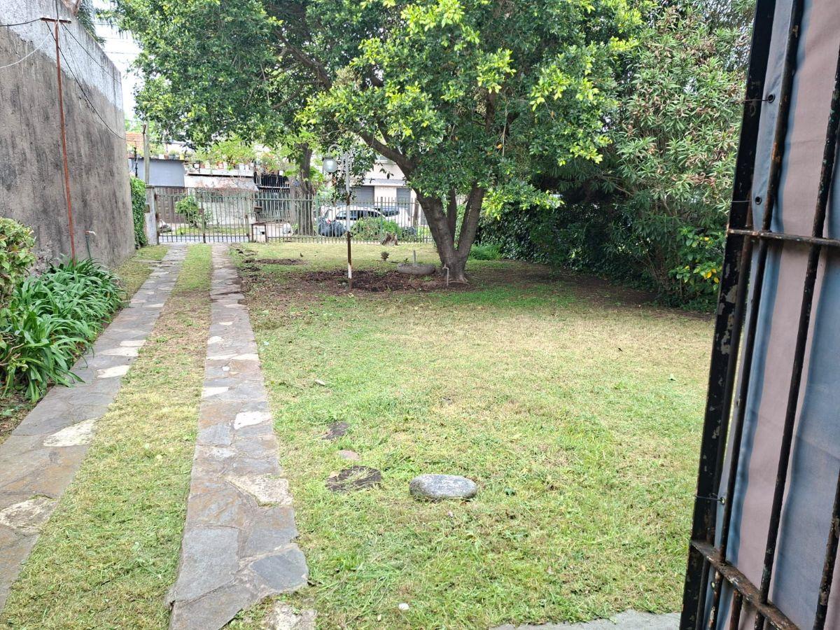 Foto de Casa a reciclar con potencial enorme en Ituzaingó Norte, imagen 3