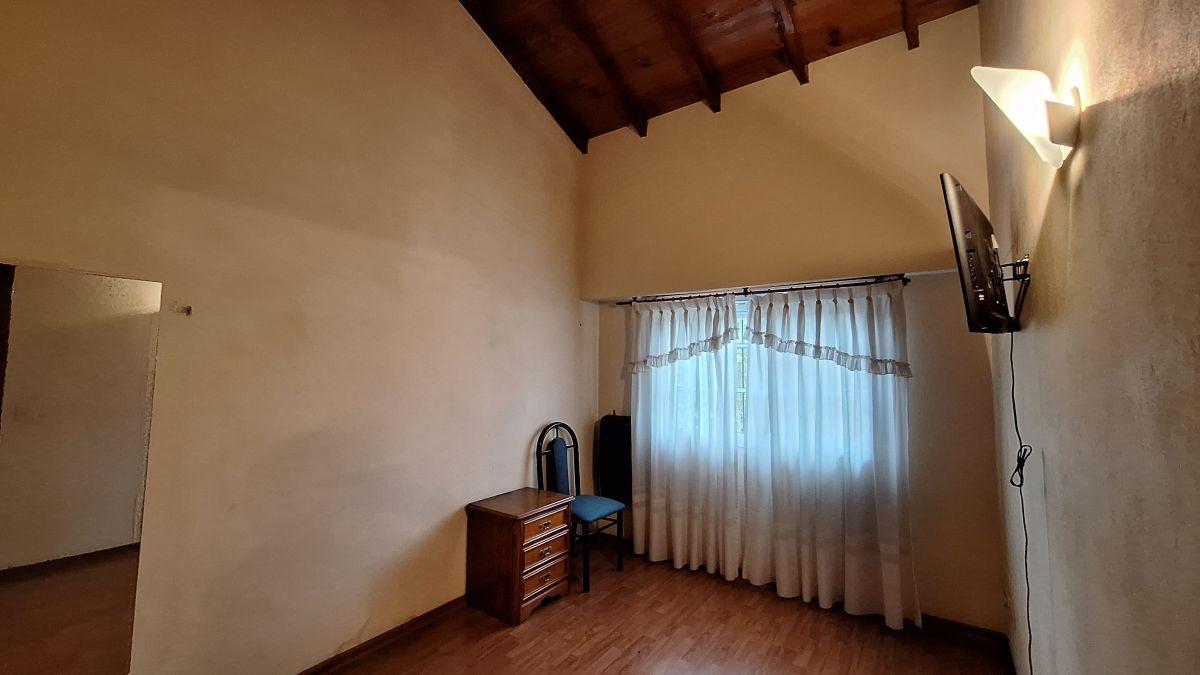 Foto de Impecable Chalet en Ituzaingó: Ubicación premium, piscina y confort, imagen 5