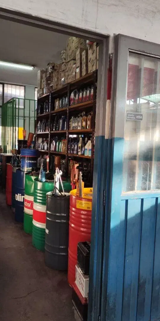 REAL INMOBILIARIA VENDE LOCAL COMERCIAL con FONDO de COMERCIO LUBRICENTRO en el Centro de Godoy Cruz 2