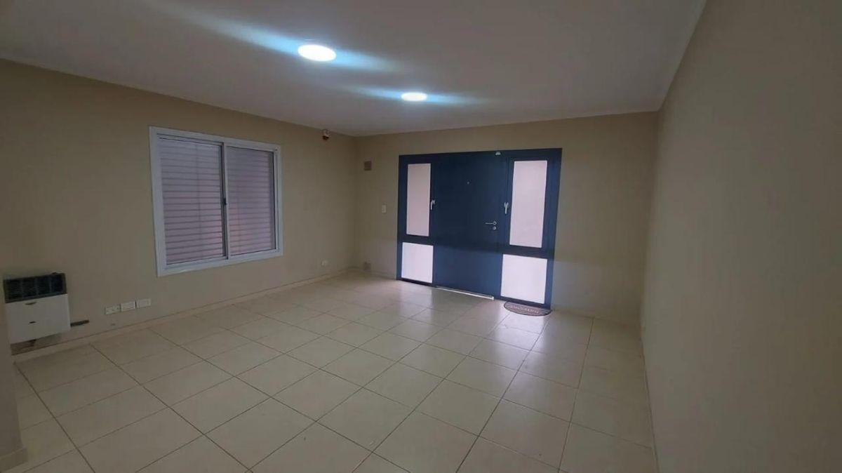 Foto de VENTA, CASA, 3 HAB. PISCINA, BARRIO PRIVADO URQUIZA, GUAYMALLEN, imagen 1