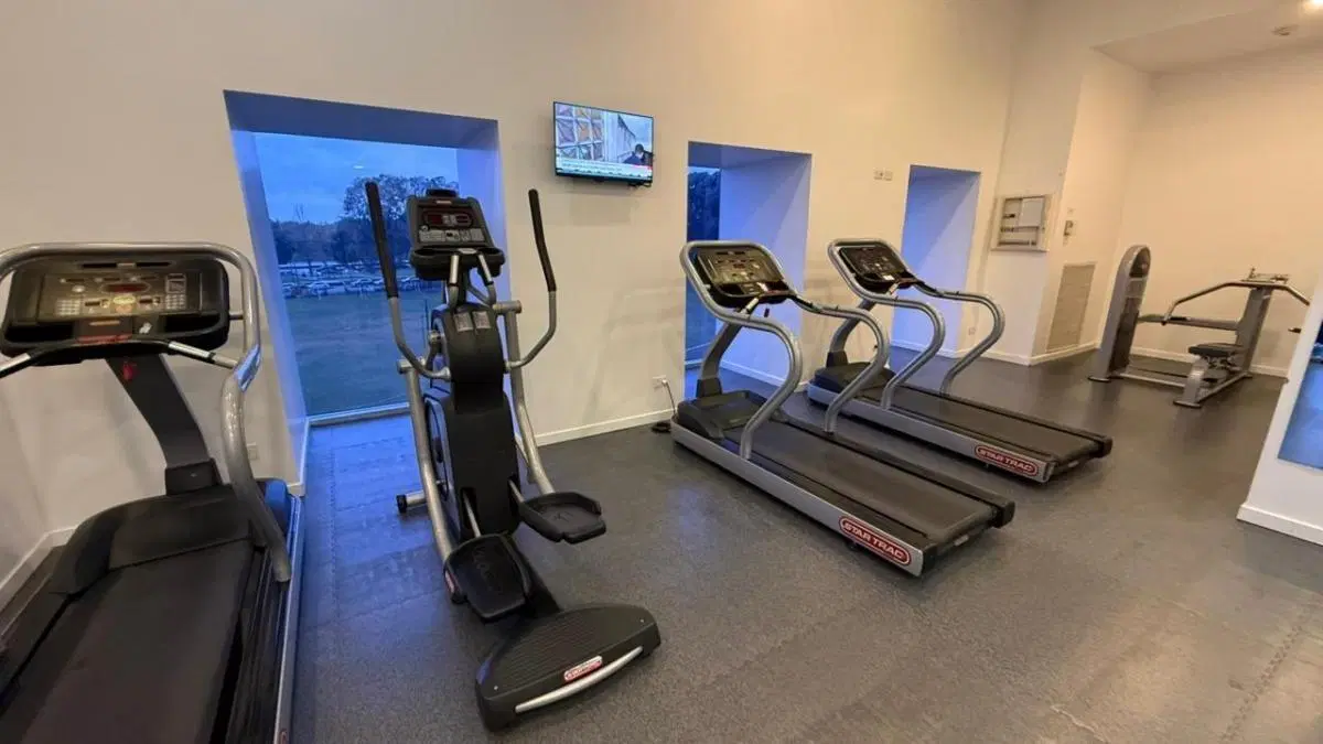 Departamento de 80 m2 con 1 dormitorio 2 baños Cochera alquiler y temporal en Puerto Madero 3