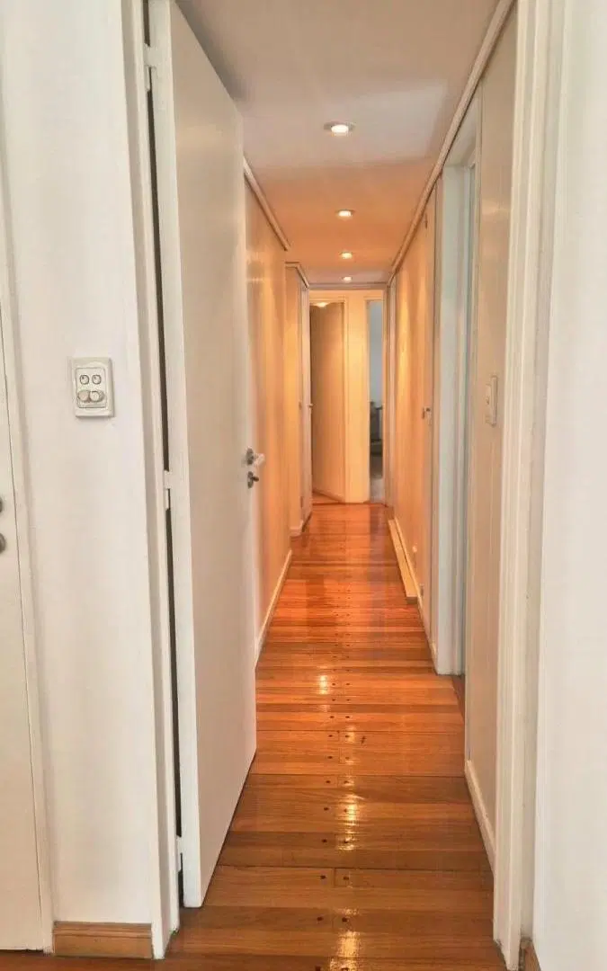Departamento de 140 m² con 4 dormitorios y cochera en alquiler y temporal en Barrio Norte 4