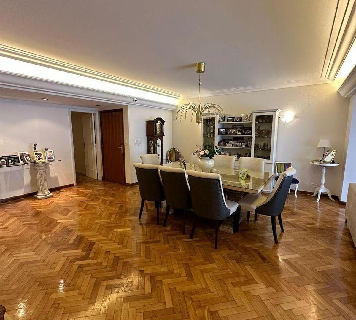Foto de Departamento de 210 m² Amoblado con 4 dormitorios en alquiler y, imagen 4