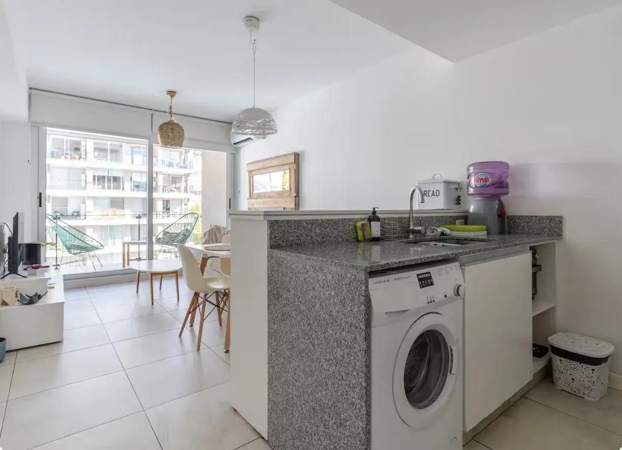 Foto de DEPARTAMENTO 2 AMBIENTES ALQUILER AMOBLADO Torre Pont Bleu C/COCHERA, imagen 4